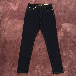 Micheal Kors Selma Skinny high rise slim through hip and thigh skinny leg Size 8